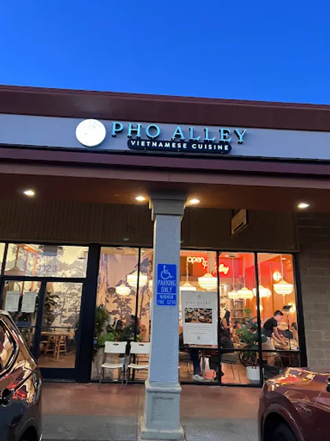 Pho Alley