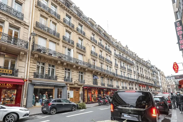 Hotel 33 Marbeuf Champs-Élysées Paris