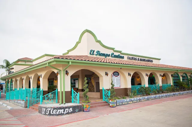 El Tiempo Cantina
