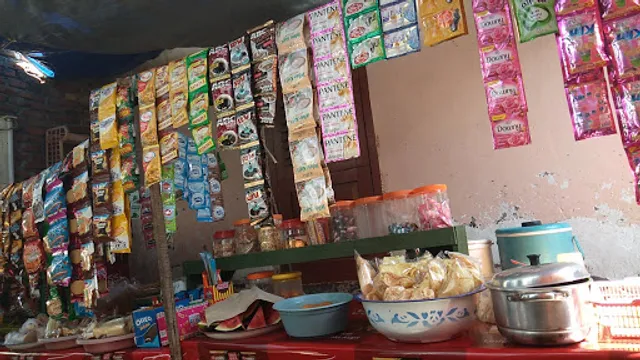 warung soto inaq fat