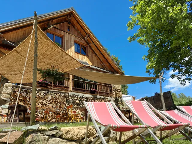 L'éTable des Prés plans