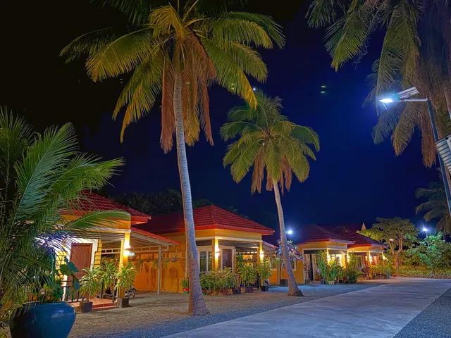 Coconut Village Guesthouse & Bungalow, ភូមិចំការដូង ផ្ទះសំណាក់ & បឹងកាឡូ​