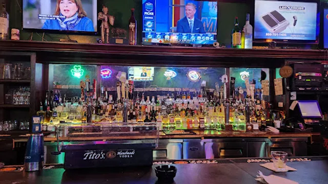 Maggie's Neighborhood Bar & Grill