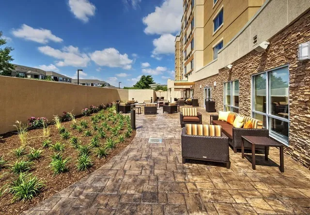 Courtyard by Marriott Westbury Long Island