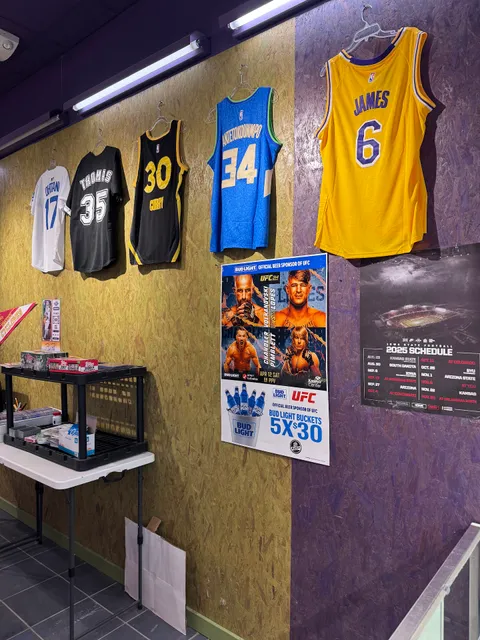 The Main Event Sports Cards and Collectibles