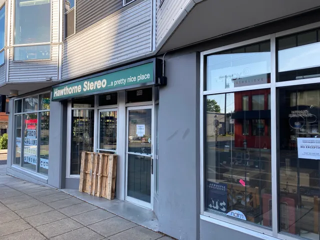 Hawthorne Stereo