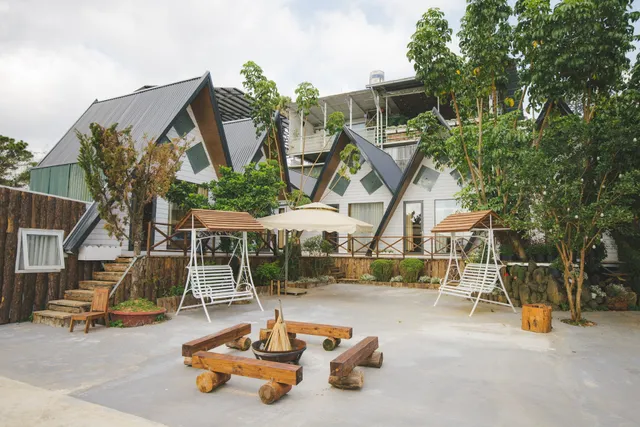 Windy Hill And Home Stay