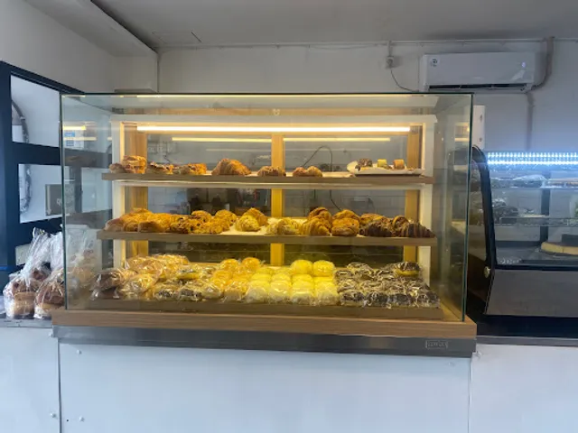 Animo Bakery x Wichcraft Sandwich Cempaka Putih