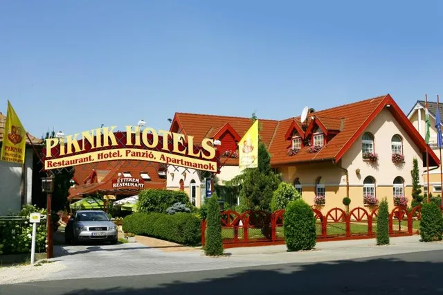 Piknik Wellness, Konferencia Hotel és Étterem