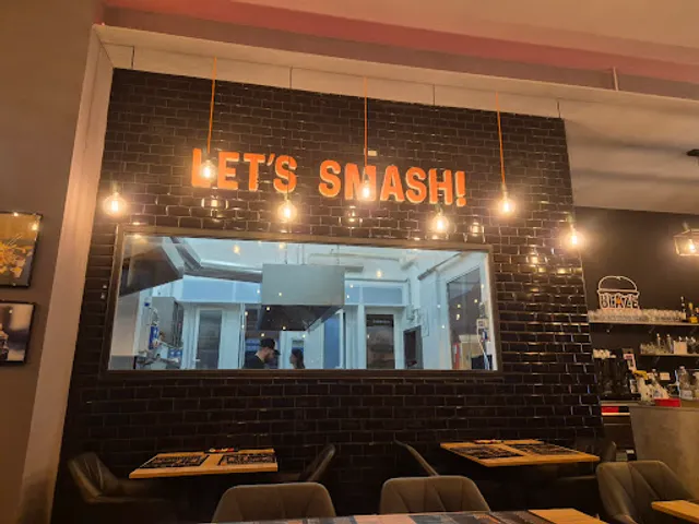 Blaze Premium Smash Burger - Parella