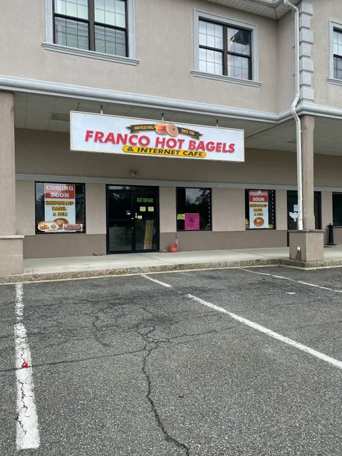 Franco Hot Bagels & Internet Cafe