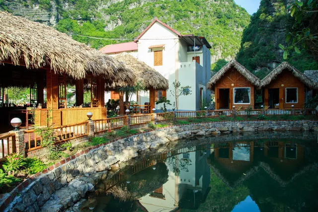 Trang An Mountain House