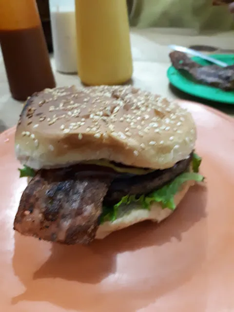 Alas Al Carbón Paty