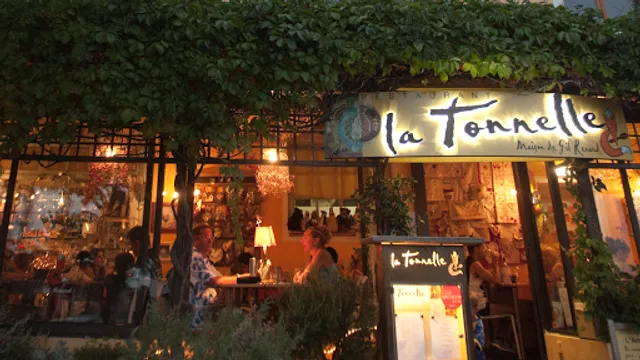 La Tonnelle/Maison Gil Renard sous la tonnelle