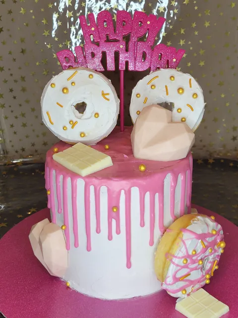 Custom Cakes Kingston