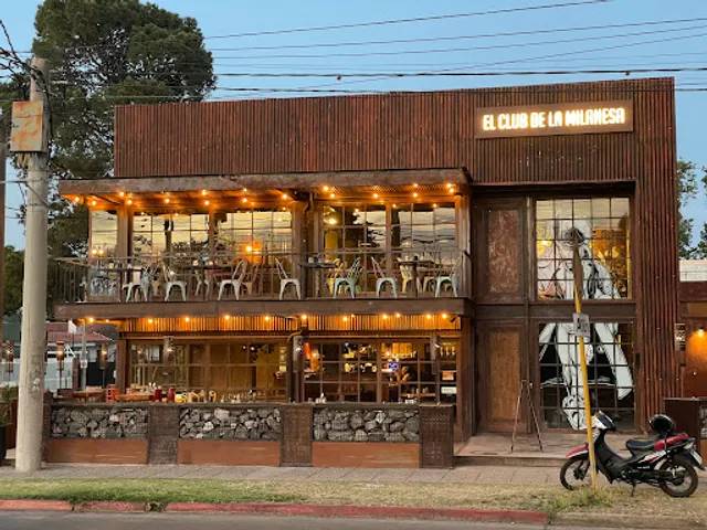 El Club de la Milanesa - Barrio Jardín