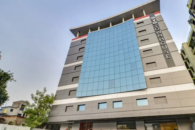 OYO Townhouse 181 Ganeshpeth Colony