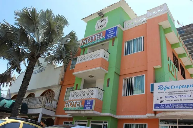 HOTEL LA CASA DEL TURISTA