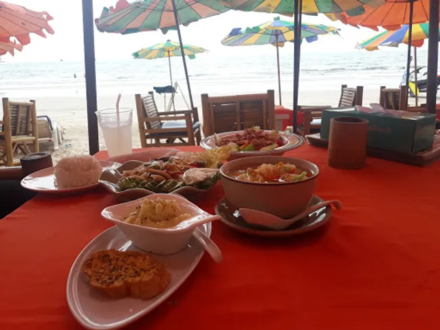 Silmie Restaurant And Bar