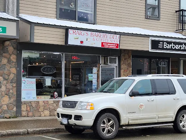 Loon on the lake Bakery and cafe