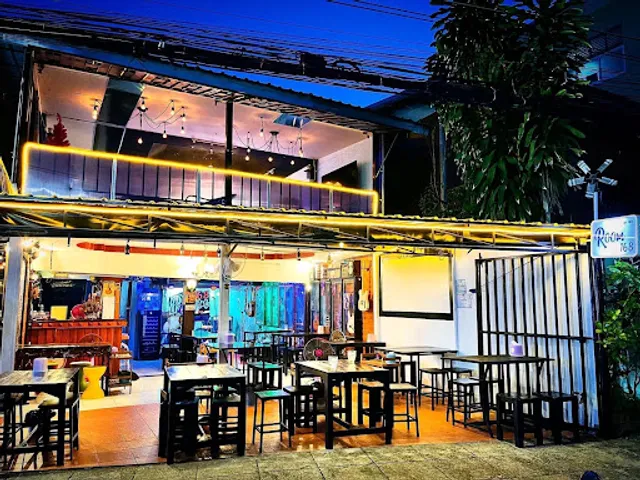 Room 168 อุดรธานี