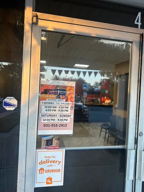 mauj indian Restaurant take out only