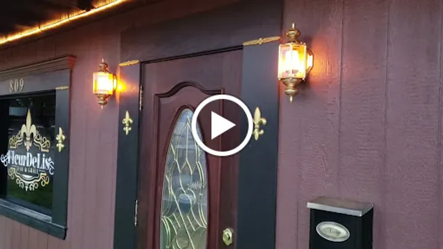 Fleur De Lis Bar & Grill