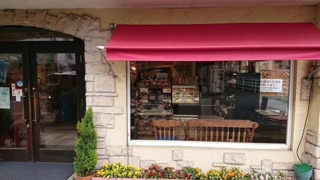 8月のカメリアン