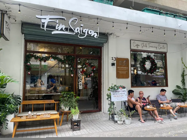 Fin Saigon Cafe