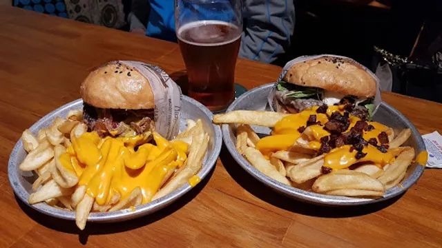 La Birra Bar Colegiales