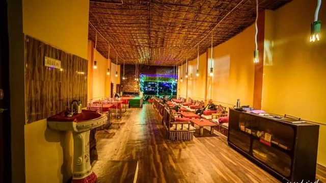 Cafe Royale Rishikesh (Coffee , Vegan & Vegetarian Restaurant)