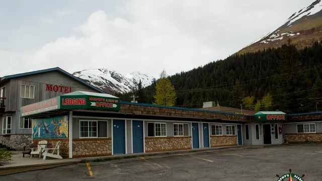 Murphy's Alaskan Inn