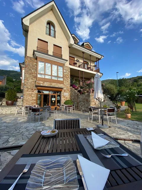 Hotel Rural Villa Mencia