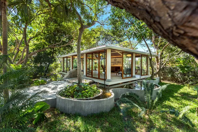 Mango Hill Hotel Shallow Beach