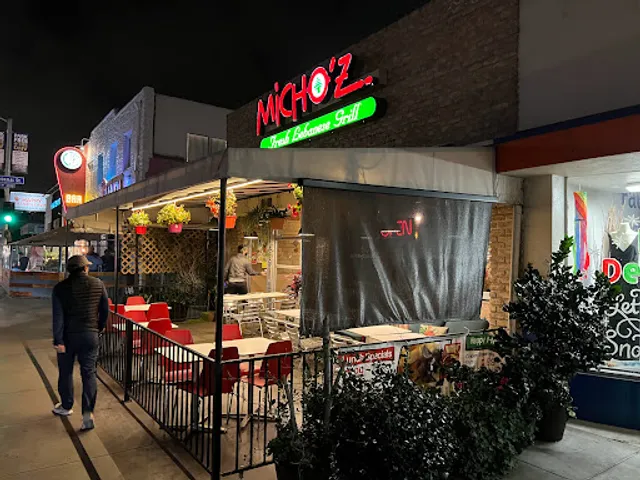 Micho'z Fresh Lebanese Grill