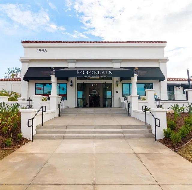 Porcelain Luxury Salon Suites