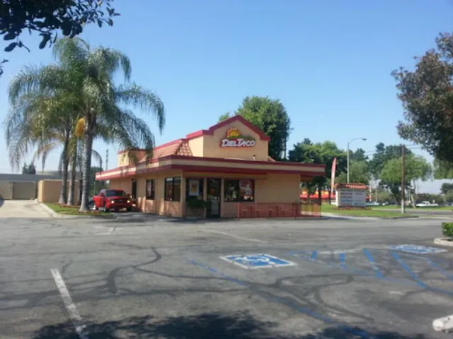 Del Taco