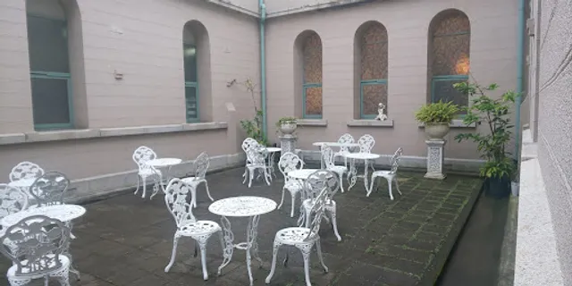 ポストギャラリーレ・ト・ロカフェ多羅葉