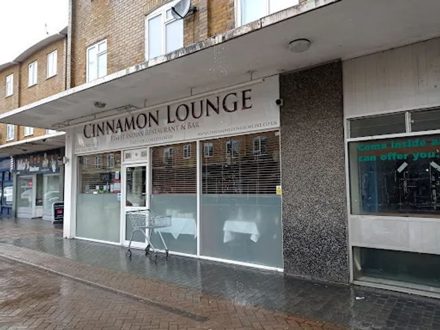 Cinnamon Lounge