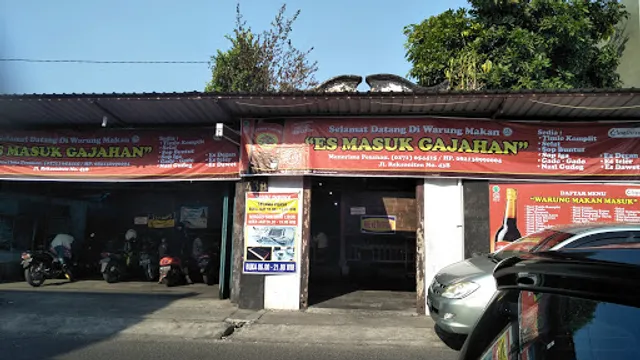 Es Masuk Gajahan