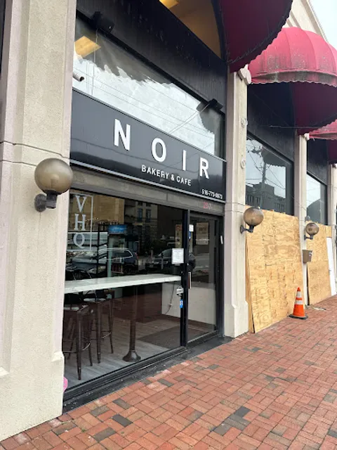 NOIR Bakery & Cafe