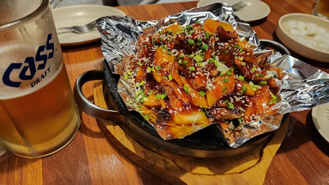 부리나치킨 첨단점