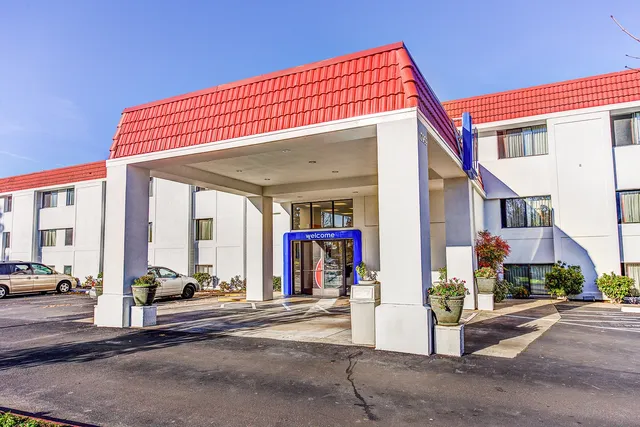 Motel 6 Portland, OR - Tigard West