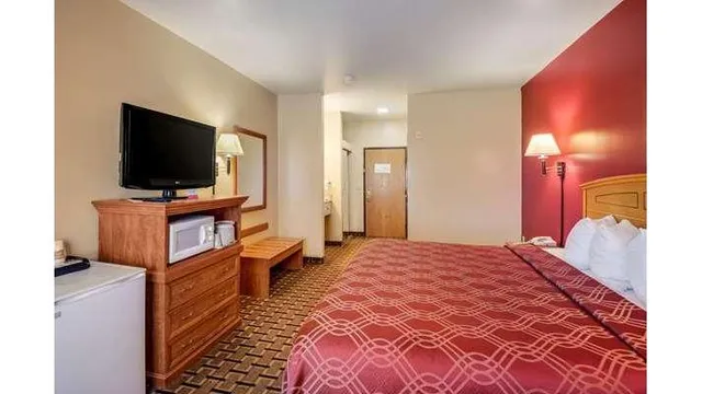 Econo Lodge Lubbock I-27