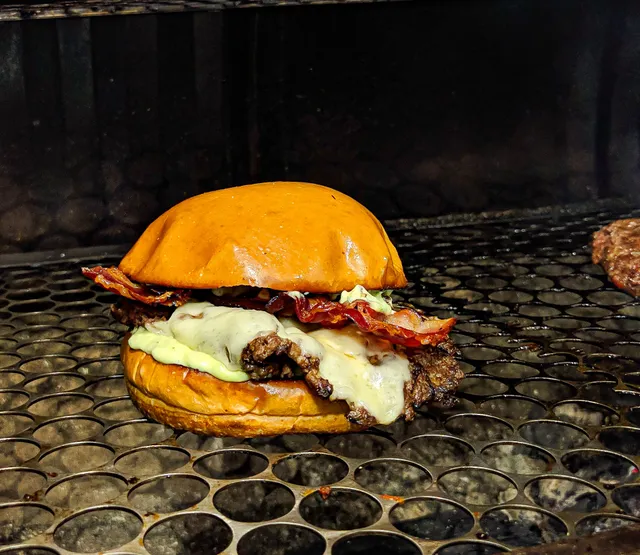 Panda BBQ - Burger feito na brasa! - Lanches, batata frita, sucos e mais