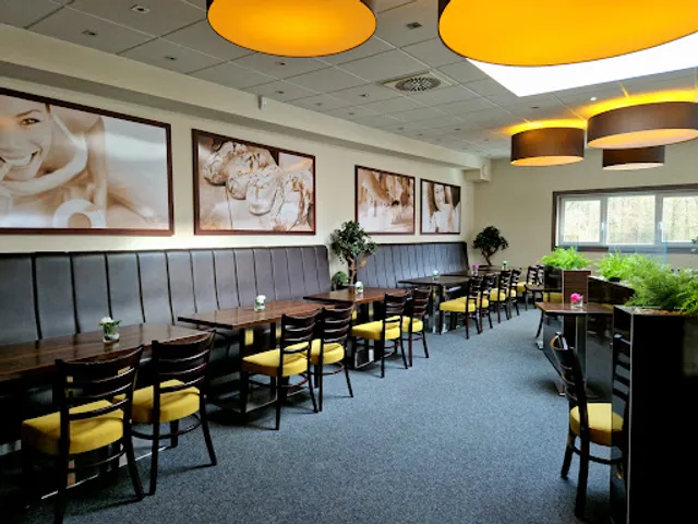 Bakeries Roscher OHG Café