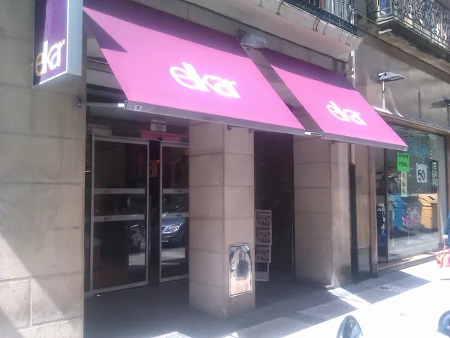 elkar Liburu-denda Librería Donostiako erdigunea / centro