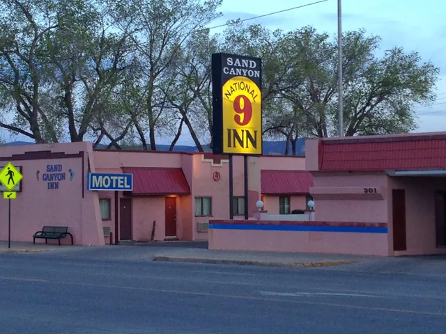 Sand Canyon National 9 Inn