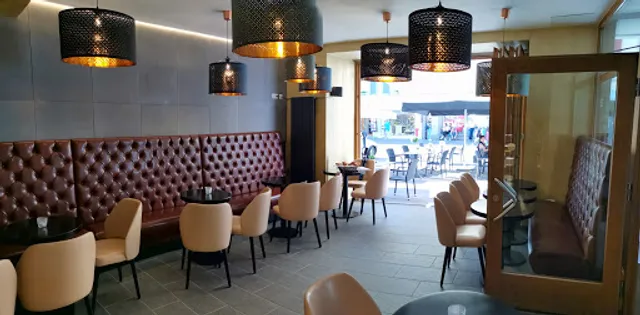 Restaurant Café Lounge Bar Calypso