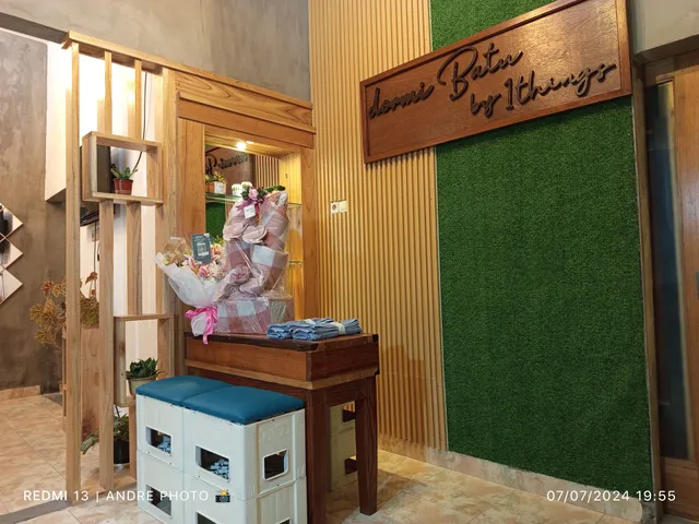 Batu Dormitory by Onethings